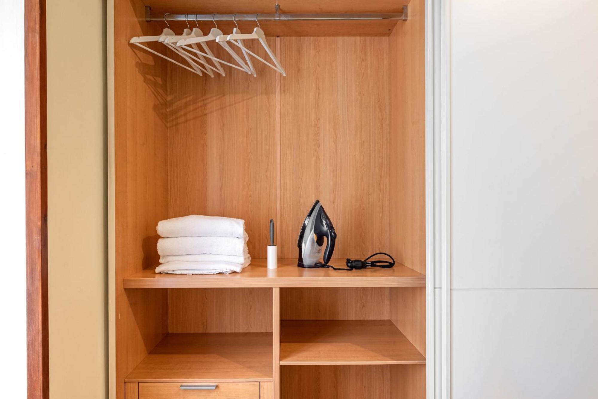 Piazza Isolo Central Apartment เวโรนา ภายนอก รูปภาพ